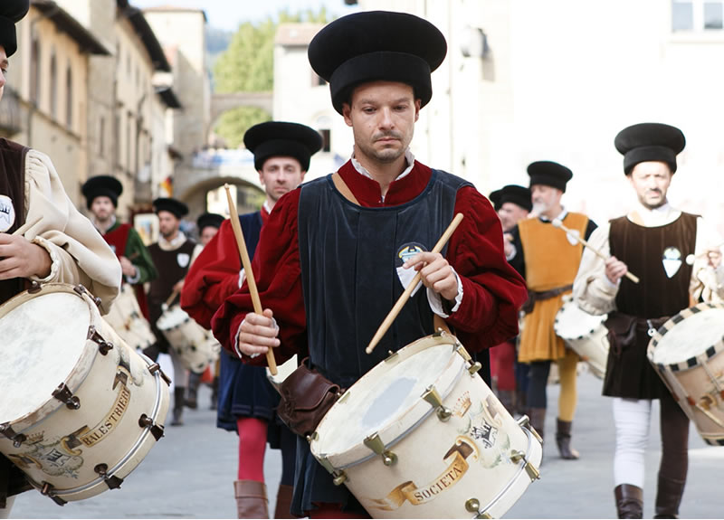 Il Corpo dei Musici: tamburini schierati