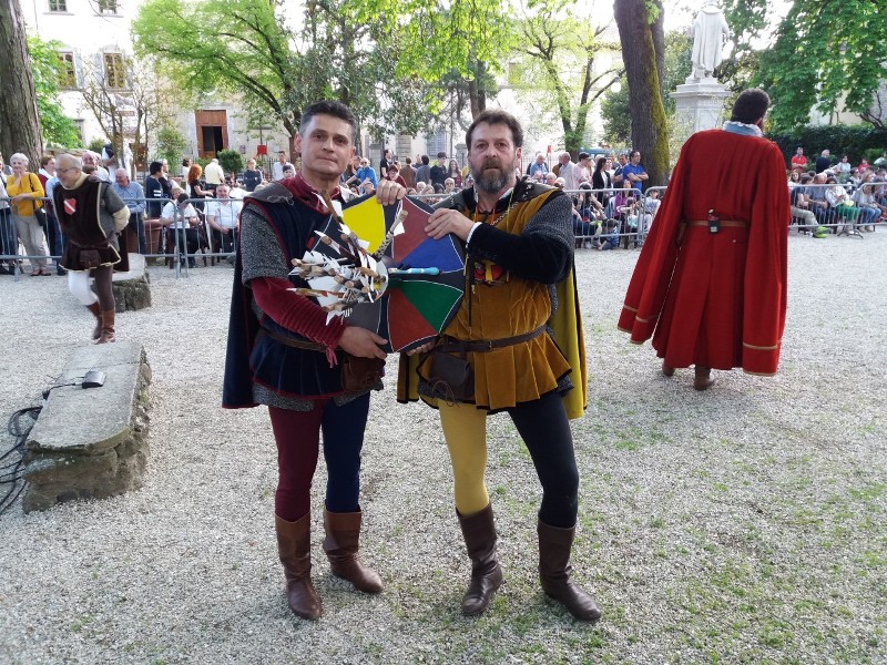 corniolo con frecce palio primavera - MBfotopress