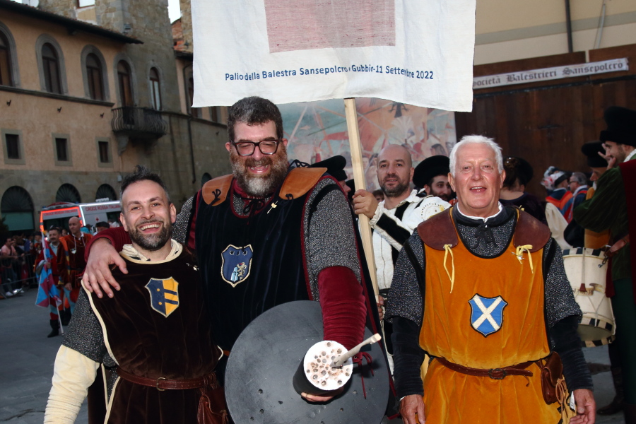 Vince il Palio della Balestra per la città di Sansepolcro Gianni Bergamaschi